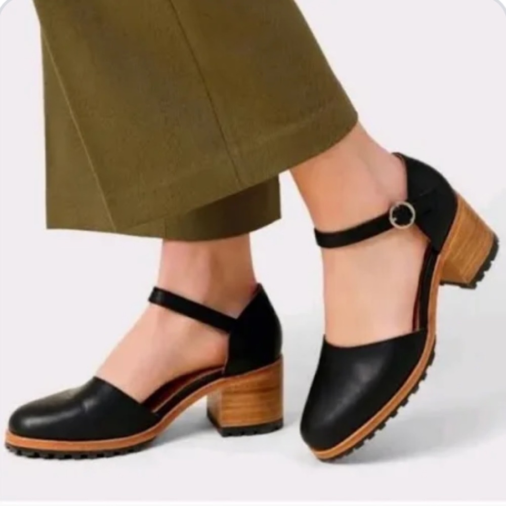 Portland Leather Mary Jane Heels in Black